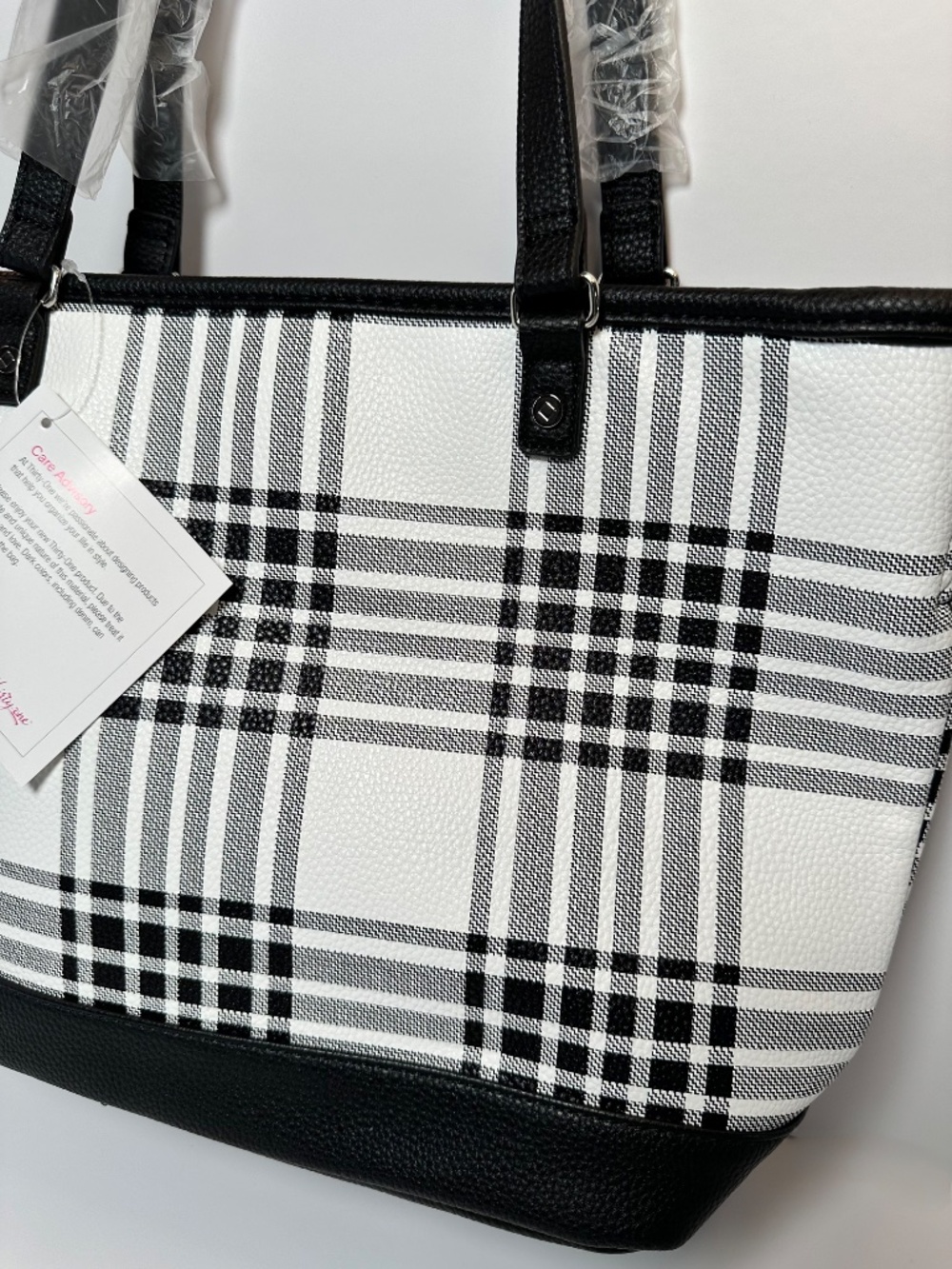 Thirty-One City Chic Tote Buffalo Check Pebble | Black White Plaid - Picture 3 of 7